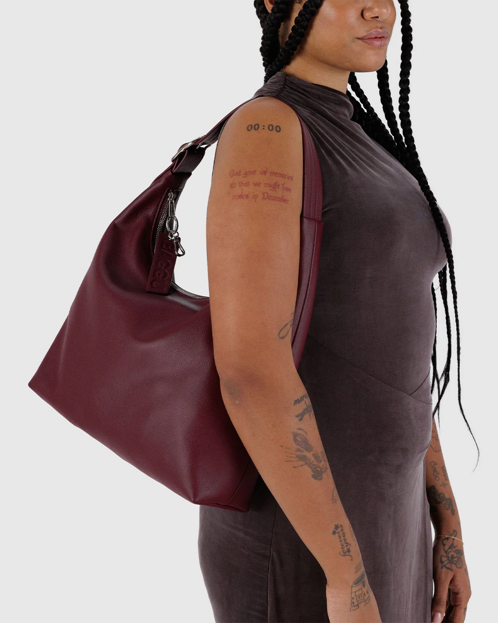 116-recycled-leather-shoulder-bag-mahogany-1.webp