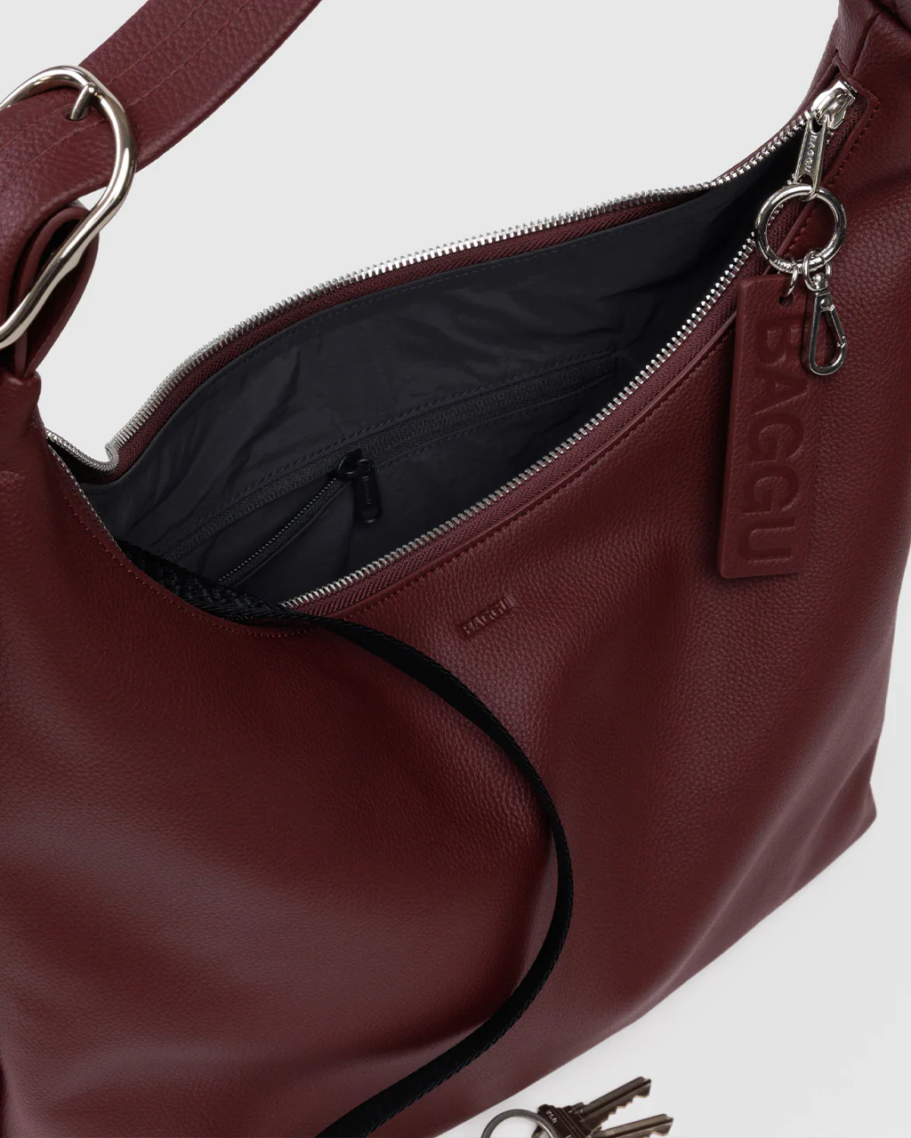 116-recycled-leather-shoulder-bag-mahogany-1.webp
