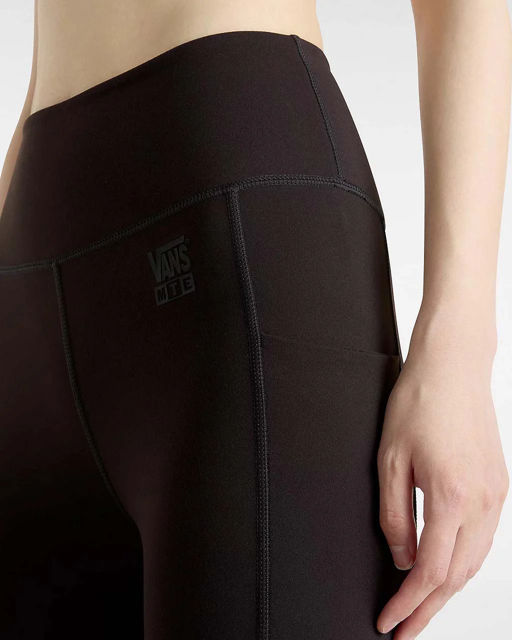 1258-mte-crosspath-legging-black-1.webp