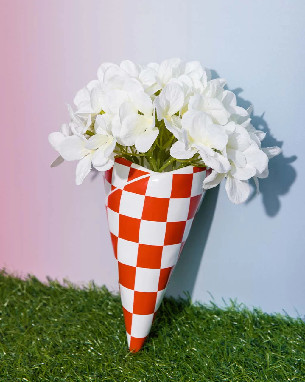 1713-checker-bag-wall-vase-1.webp