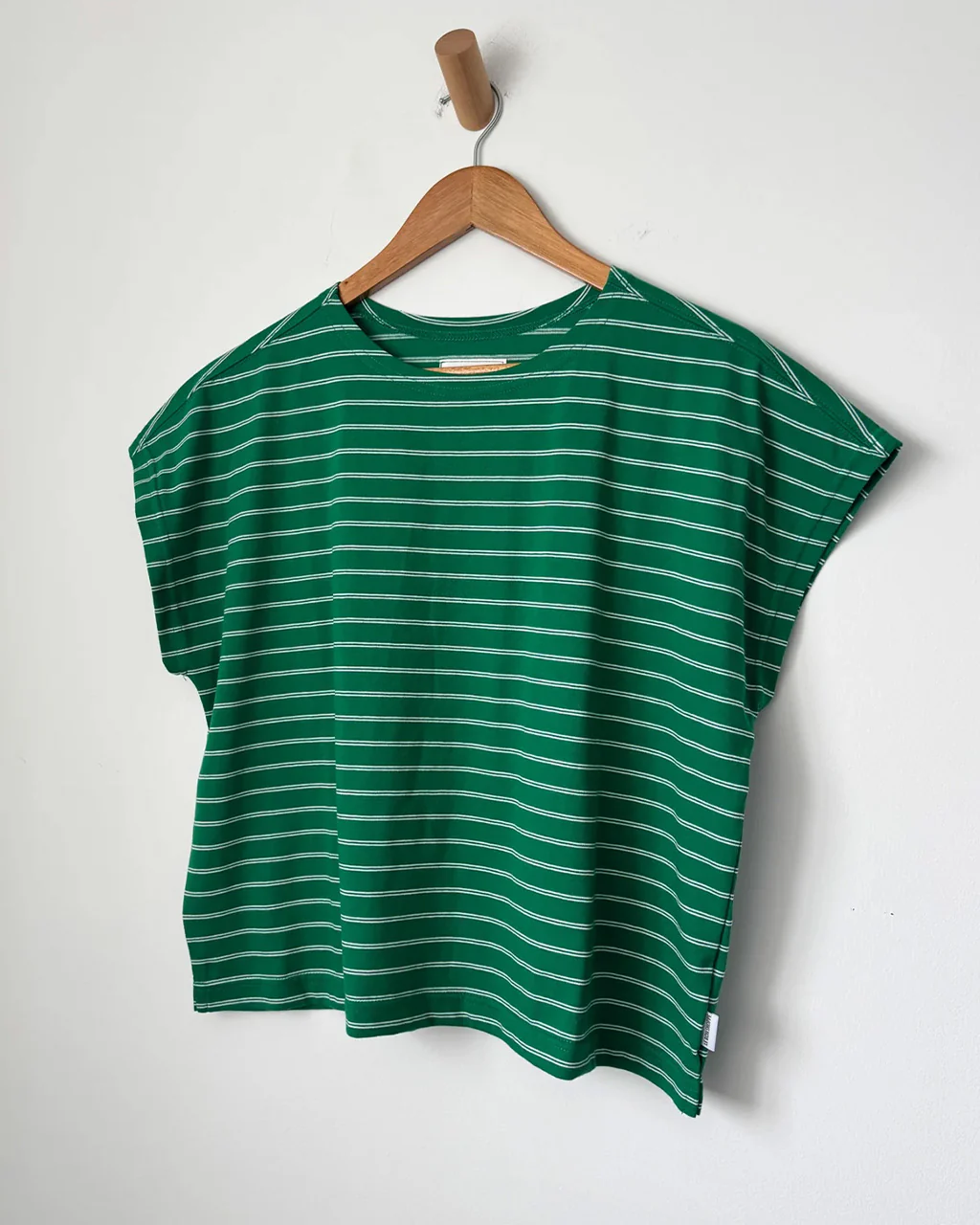1725-ch-rie-tee-green-white-1.webp