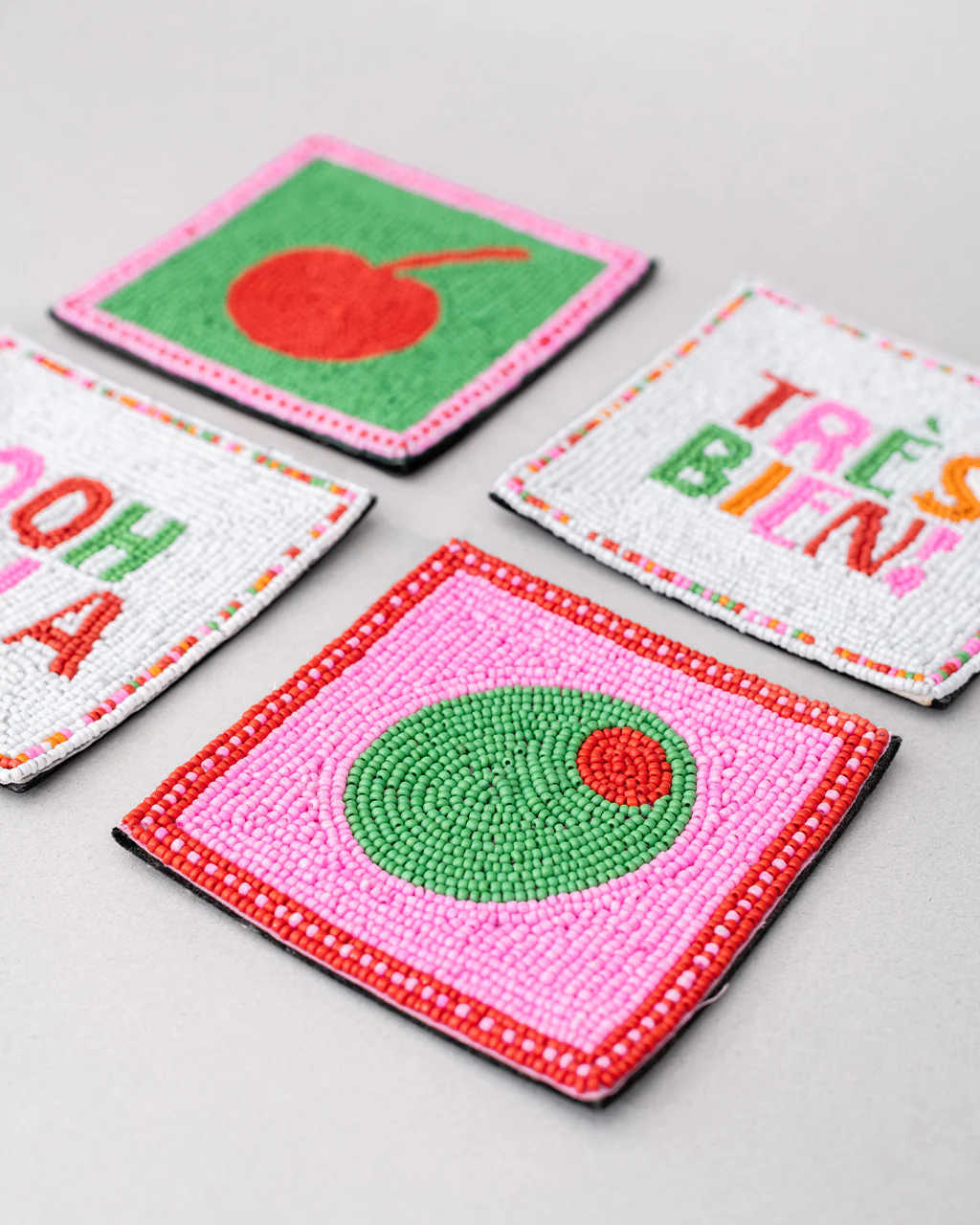 1824-cocktail-beaded-coaster-set-1.webp