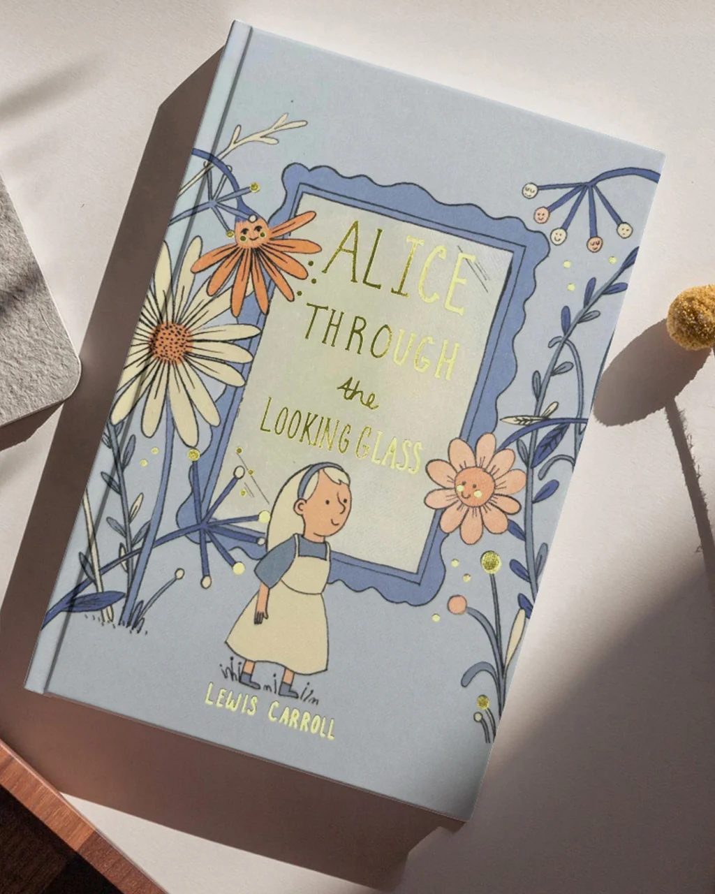 Collectorâs Edition Book - Alice Through the Looking Glass