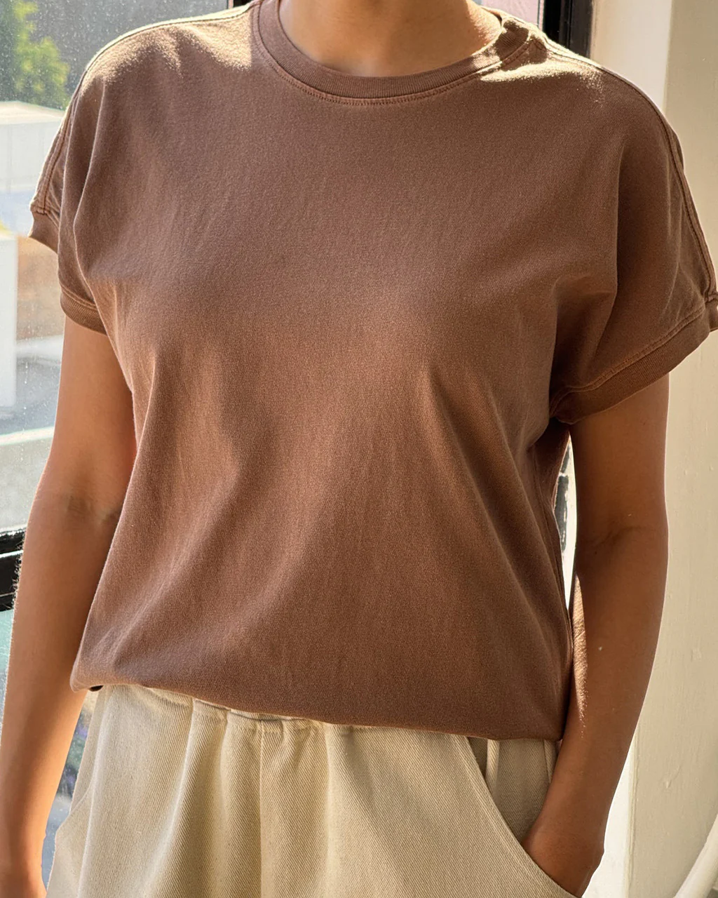 Ease Tee - Chocolate