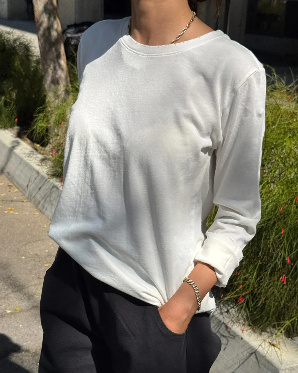 2080-everyday-long-sleeve-top-vintage-white-1.webp