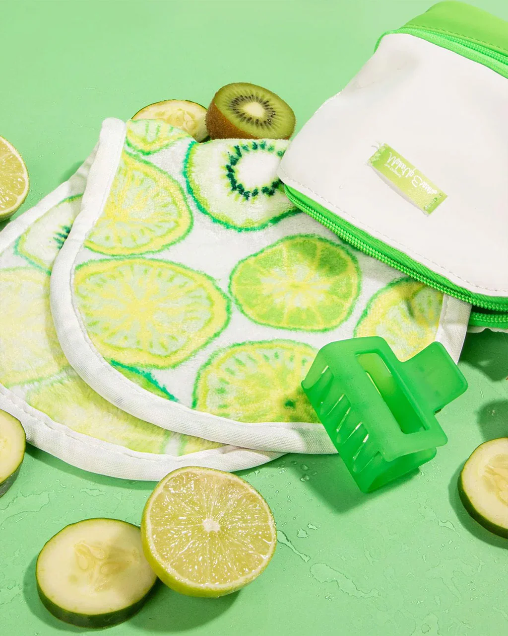 2782-makeup-eraser-pro-gift-set-key-lime-1.webp