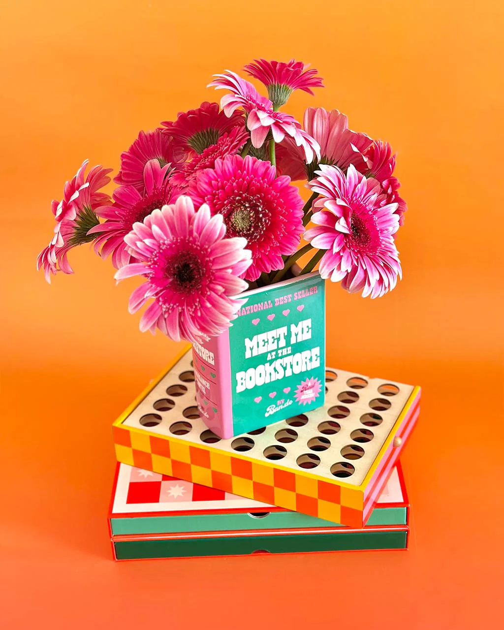 2862-meet-me-at-the-bookstore-vase-1.webp