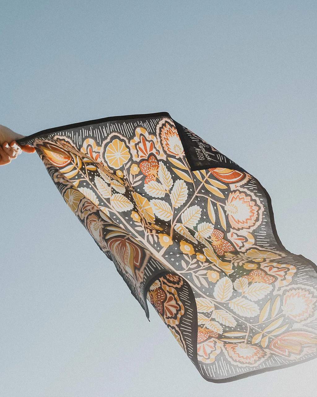 290-no-039-elsie-bandana-1.webp