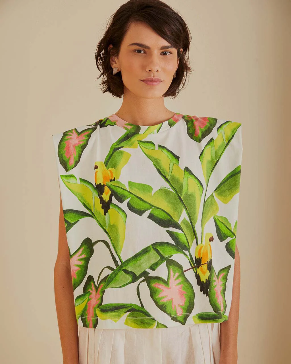 3073-off-white-summer-foliage-t-shirt-1.webp