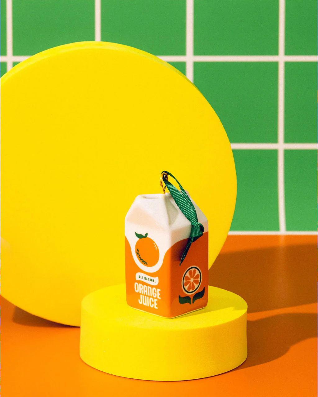 3118-orange-juice-ornament-1.webp