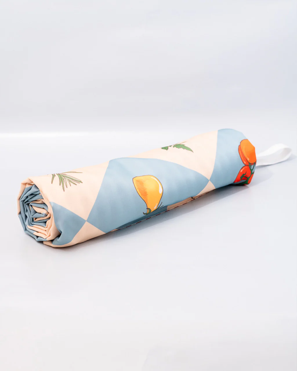 3214-picnic-blanket-garden-checkered-1.webp