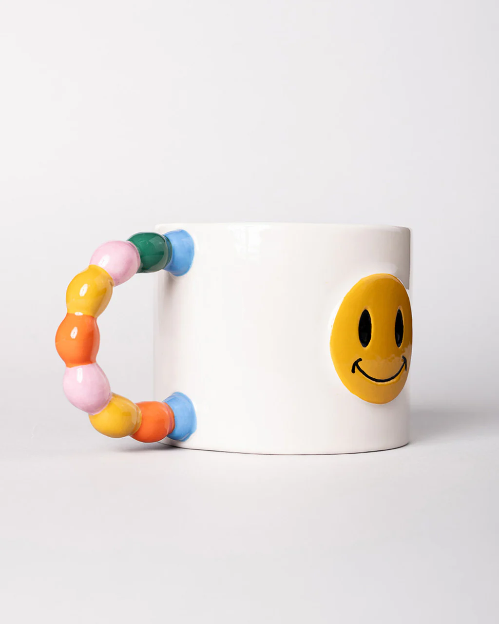 3610-smiley-face-ceramic-mug-1.webp