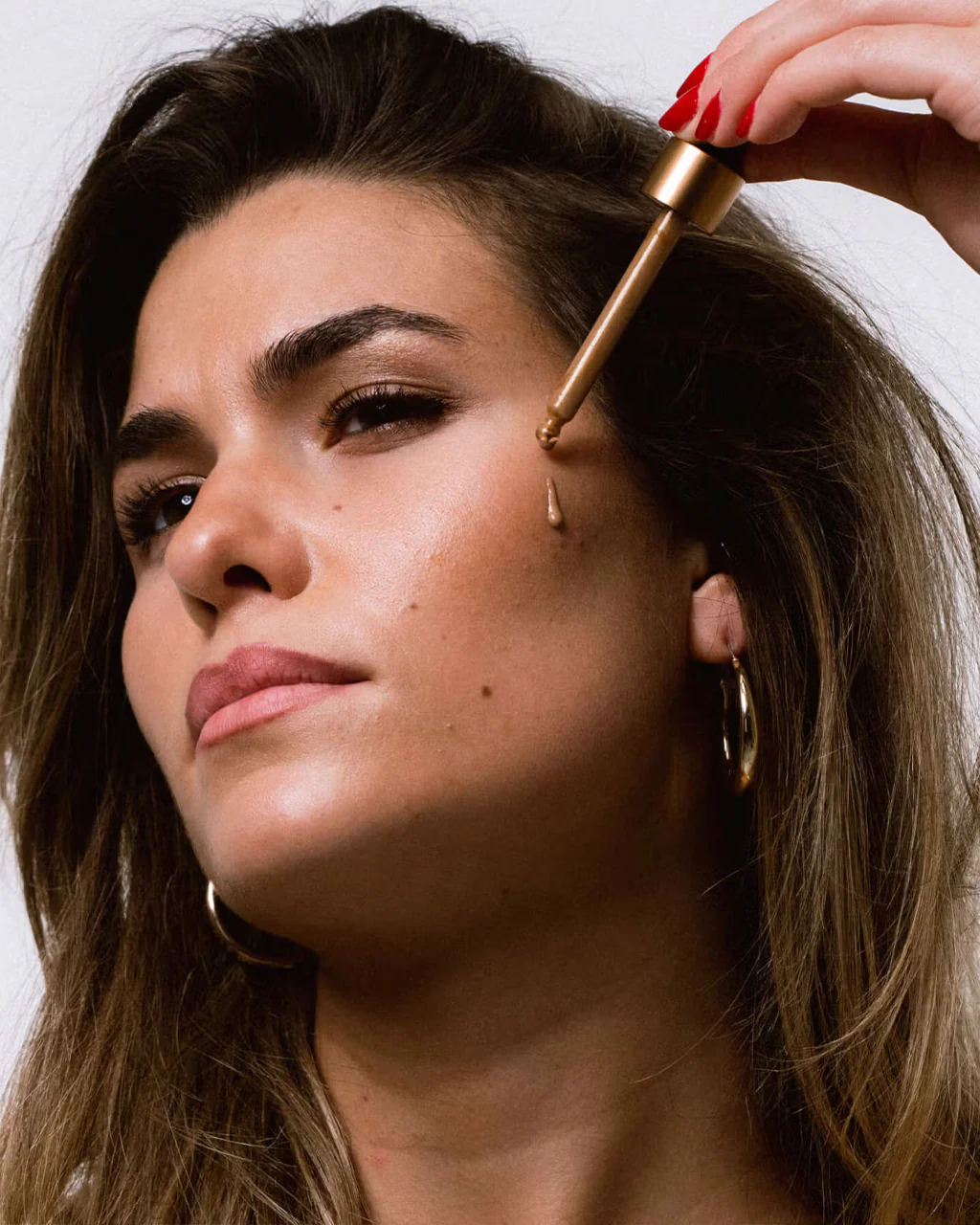 3727-studio-tone-spf-50-bronzing-drops-1.webp