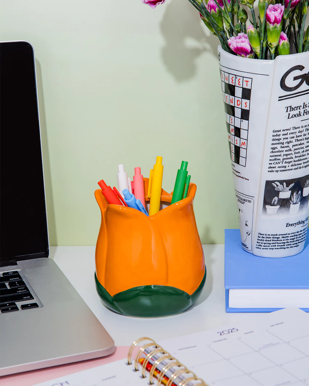 3887-tulip-vase-pencil-cup-1.webp