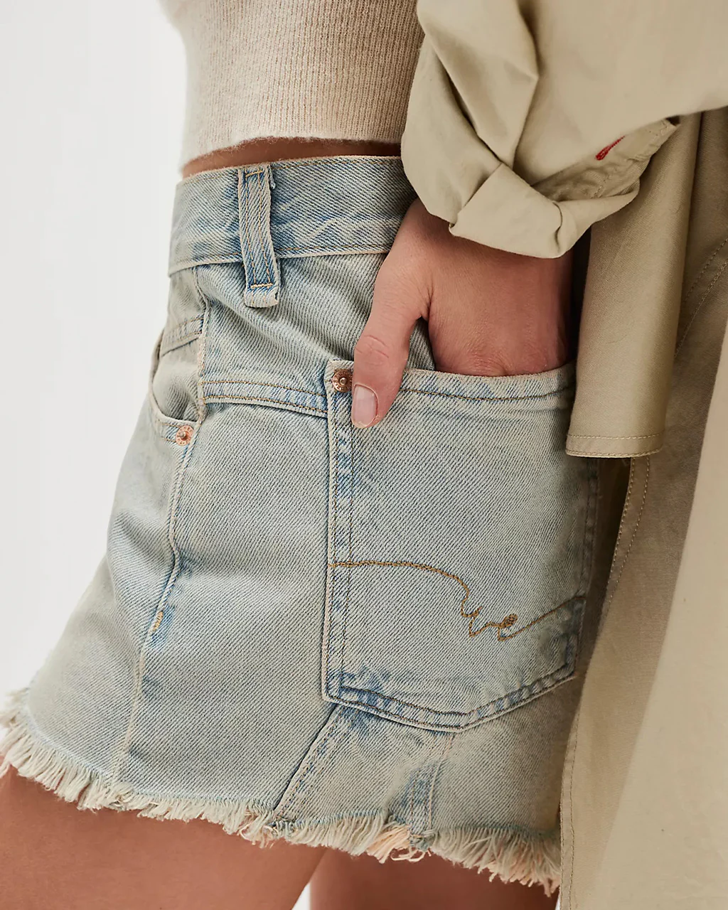 4040-we-the-free-now-or-never-denim-shorts-well-worn-1.webp
