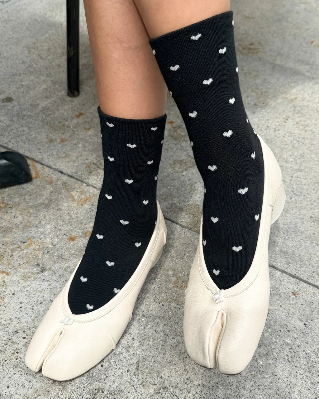 Heart Sneaker Socks - Black + Cream
