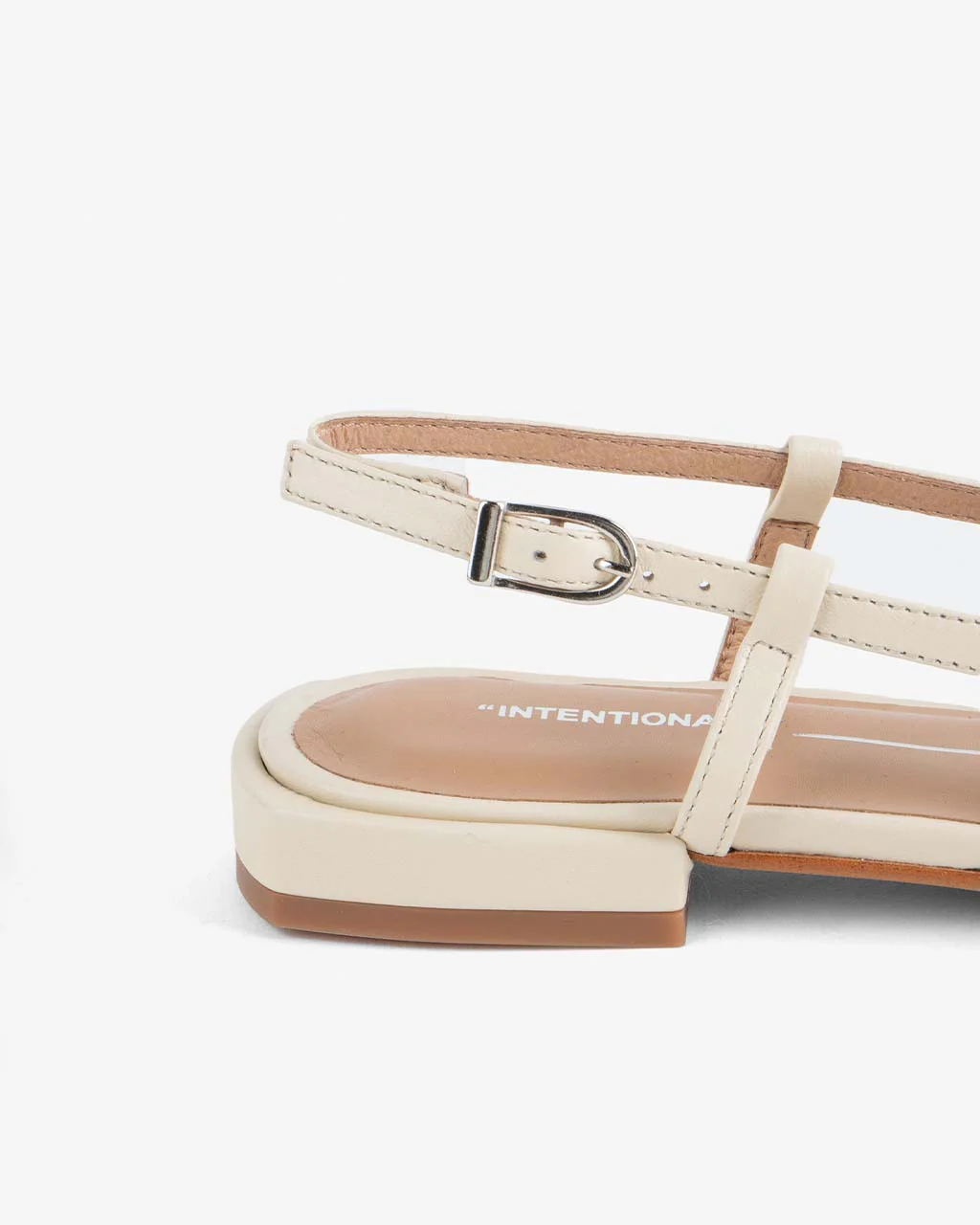 749-daff-sling-back-shoe-creme-1.webp