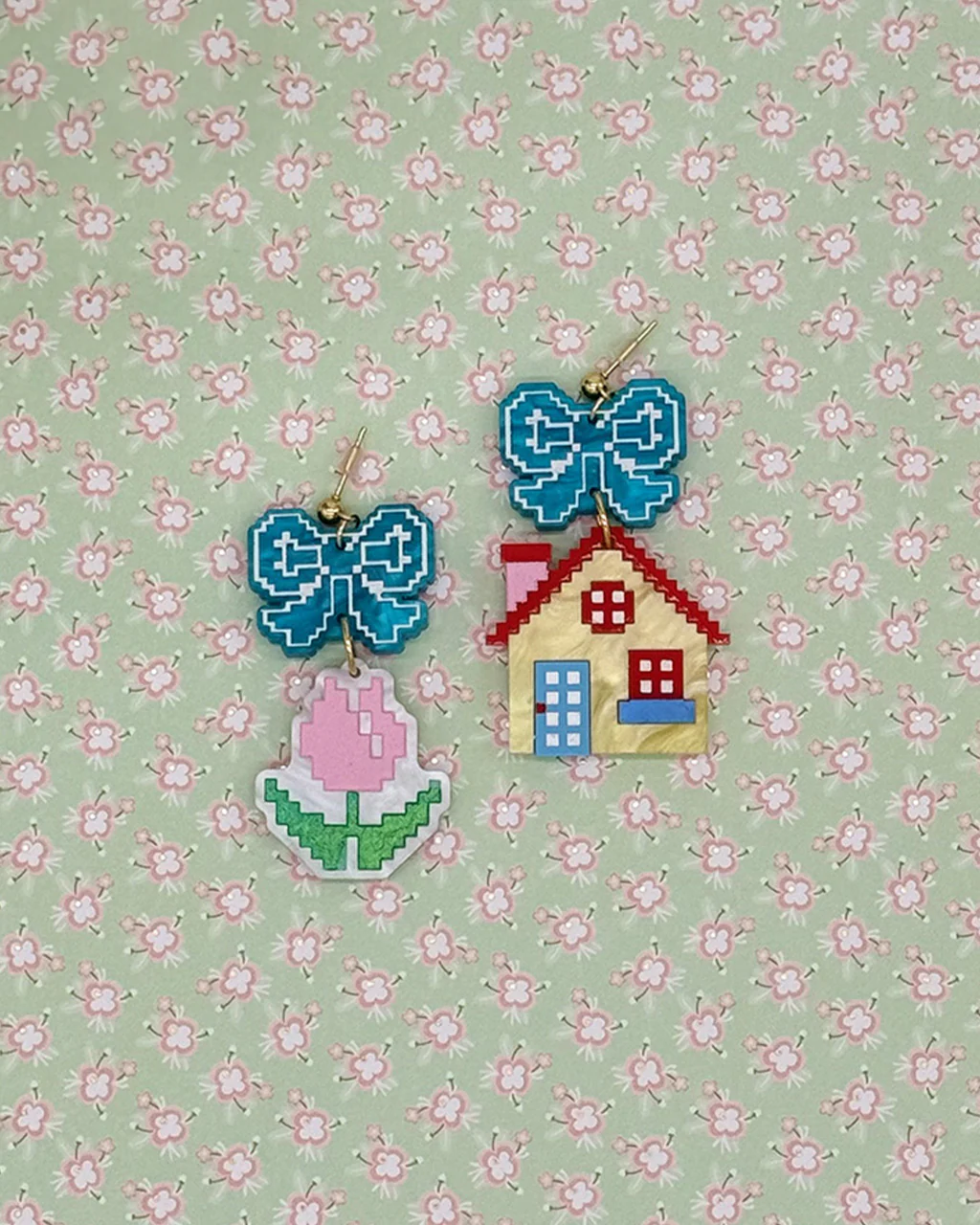 759-house-tulip-earrings-1.webp